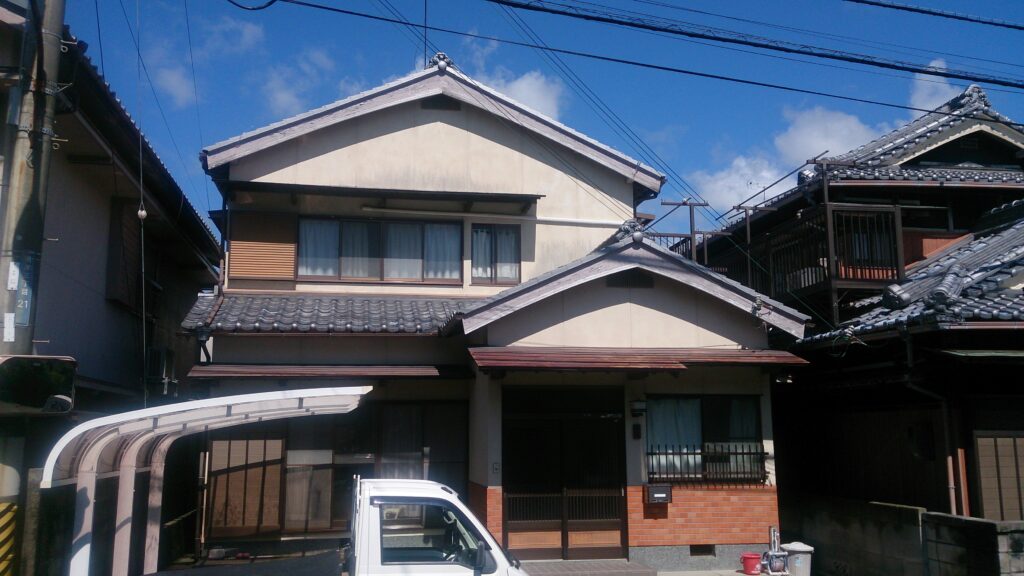 田辺市　和風住宅が更にお品のあるお色に変身