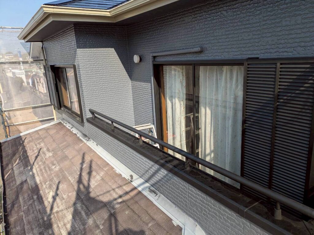 田辺市O様邸 ベランダ外壁 上塗り後